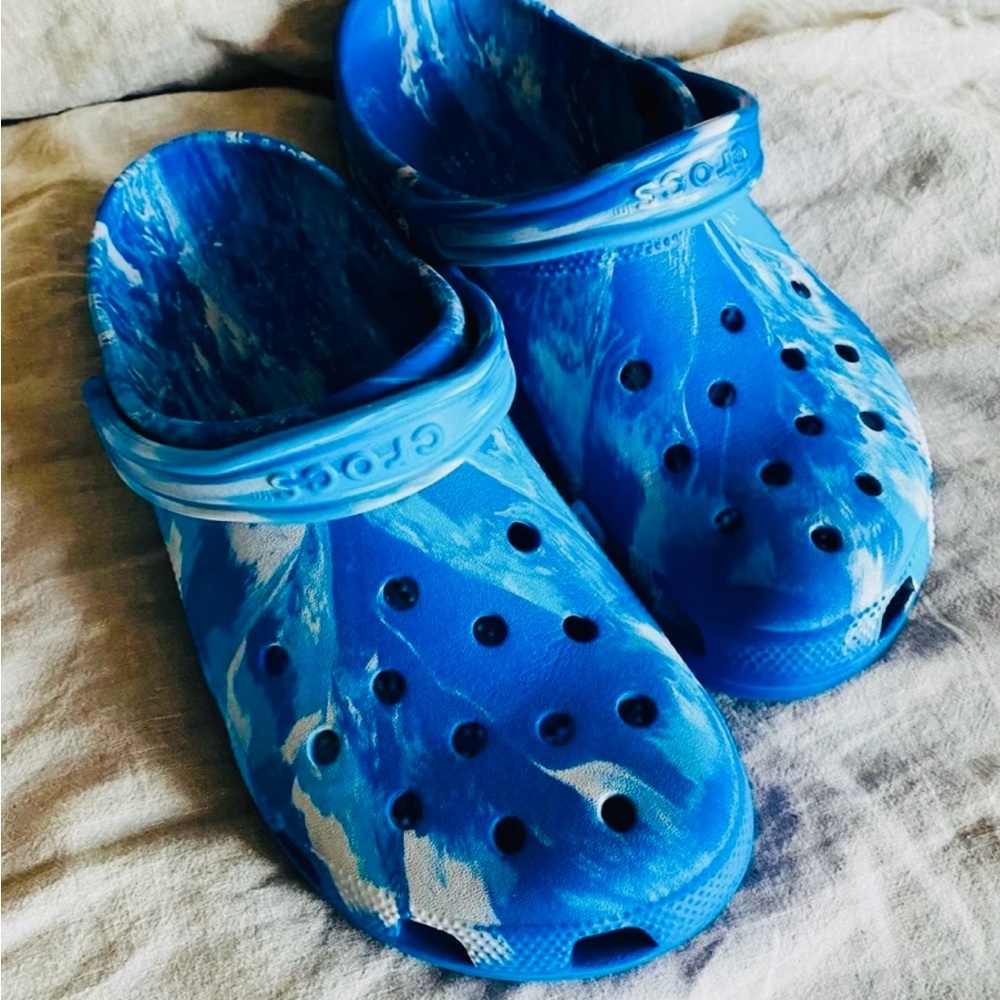 Unisex Marbled CROCS